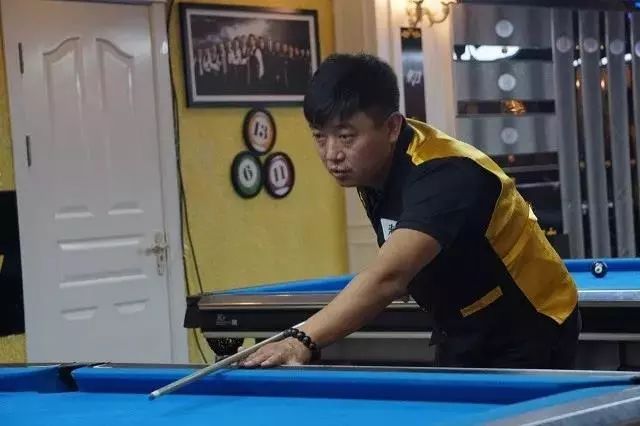 在赛场外 在赛场外